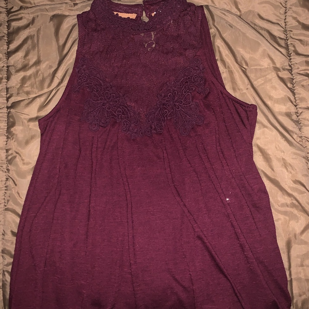 Burgundy lace loose tank top